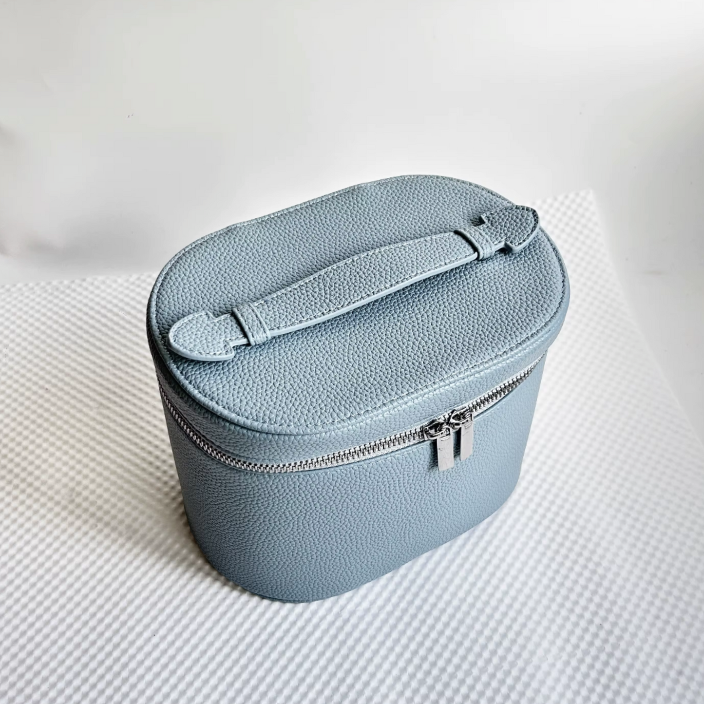 Leather Round Beauty Case
